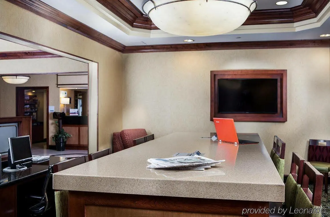 Holiday Inn Express & Suites Williamsburg By Ihg 2*,